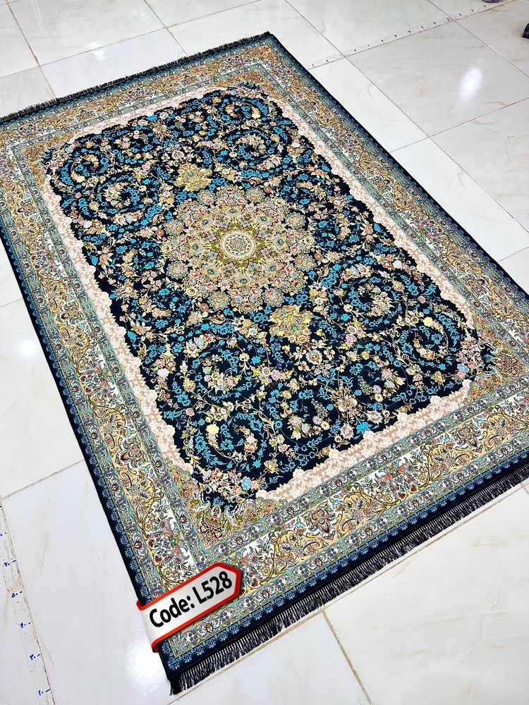 روفرشی کشدار (کاور فرش) و فرشینه و پادری کالای خواب متین کد L 528