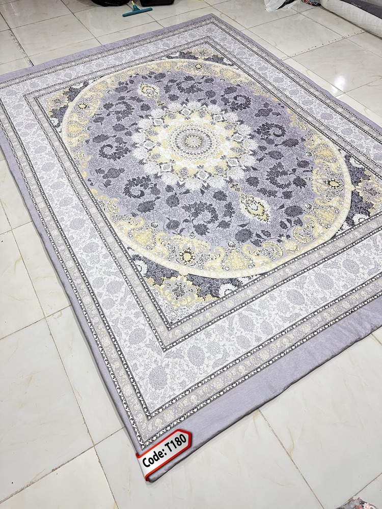 روفرشی کشدار (کاور فرش) و فرشینه و پادری کالای خواب متین کد T 180