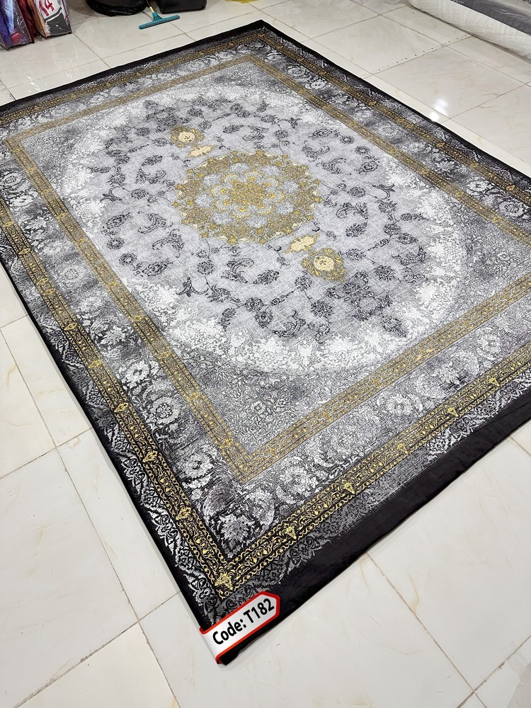 روفرشی کشدار (کاور فرش) و فرشینه و پادری کالای خواب متین کد T 182