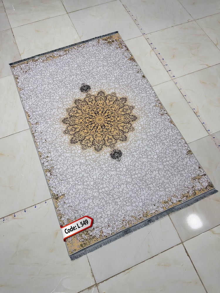 روفرشی کشدار (کاور فرش) و فرشینه و پادری کالای خواب متین کد L 549