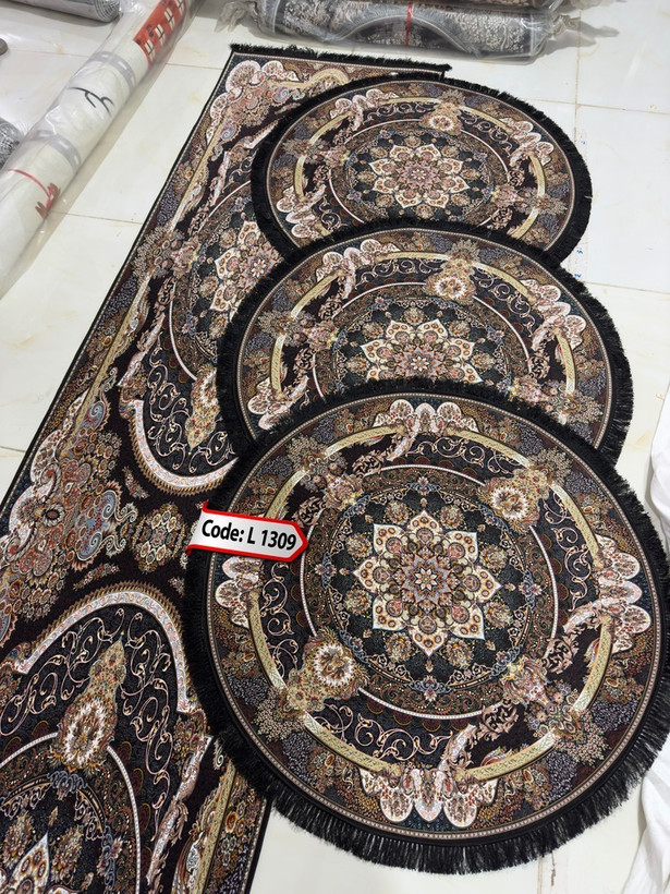 روفرشی کشدار (کاور فرش) و فرشینه و پادری کالای خواب متین کد L 1309