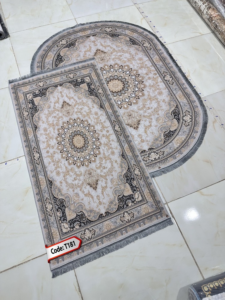 روفرشی کشدار (کاور فرش) و فرشینه و پادری کالای خواب متین کد T 181