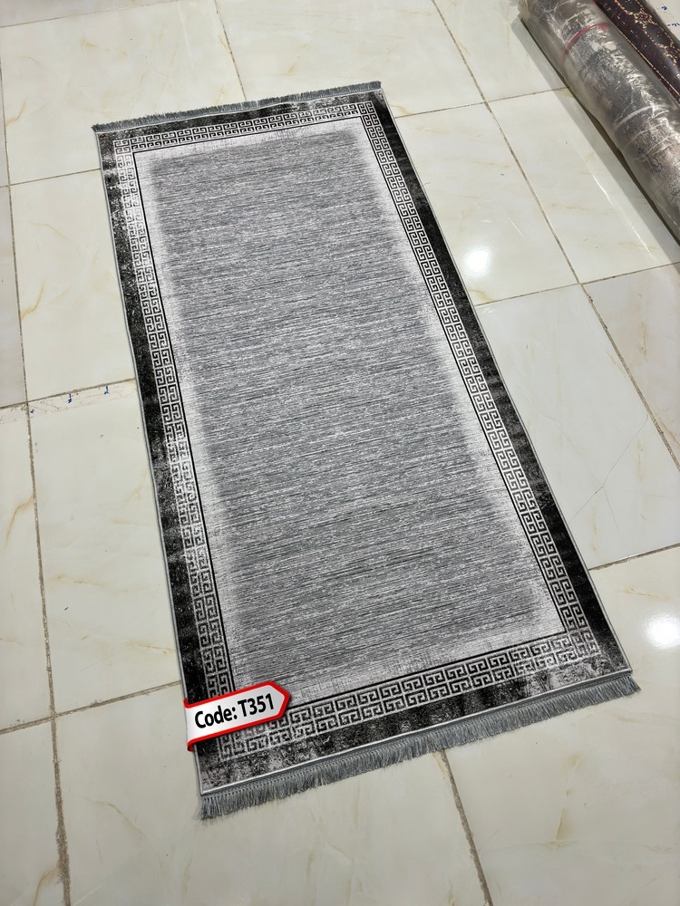 روفرشی کشدار (کاور فرش) و فرشینه و پادری کالای خواب متین کد T 351