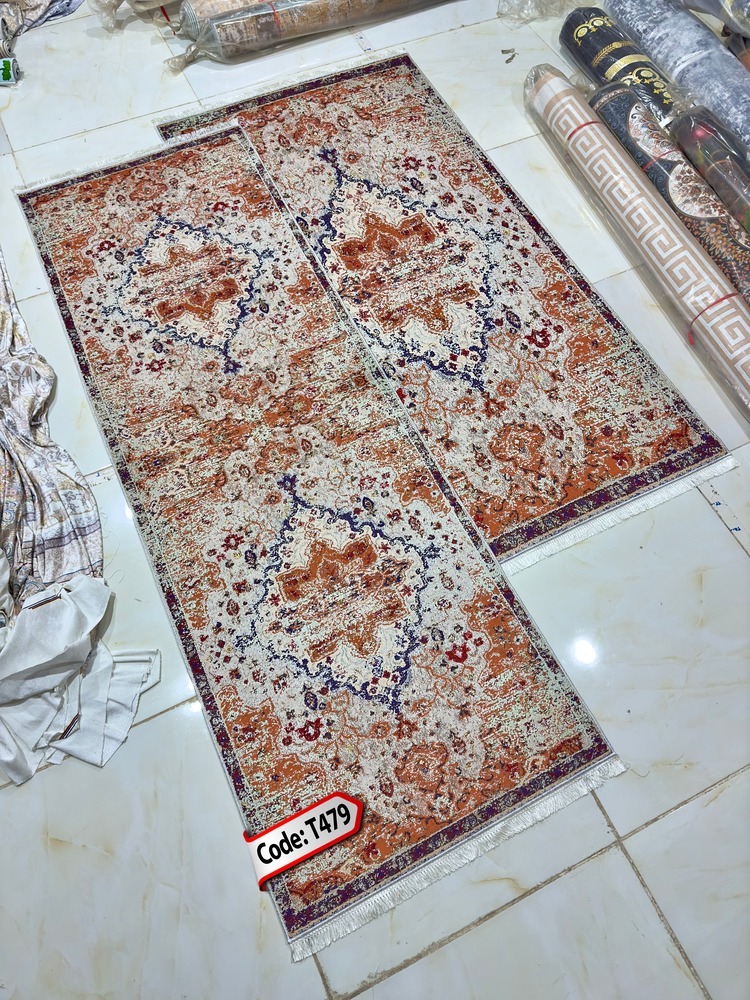 روفرشی کشدار (کاور فرش) و فرشینه و پادری کالای خواب متین کد T 479