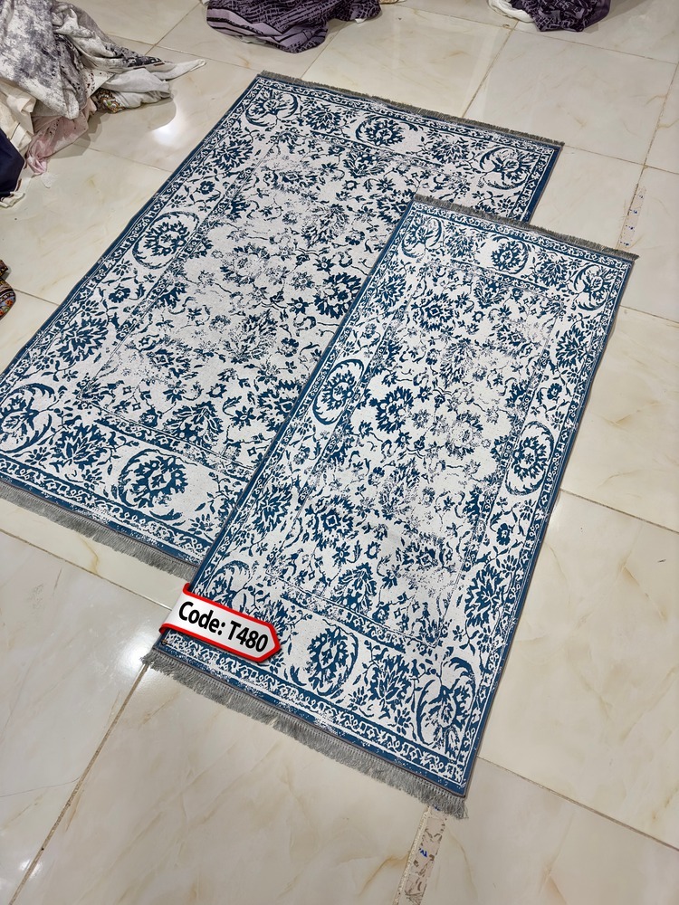 روفرشی کشدار (کاور فرش) و فرشینه و پادری کالای خواب متین کد T 480