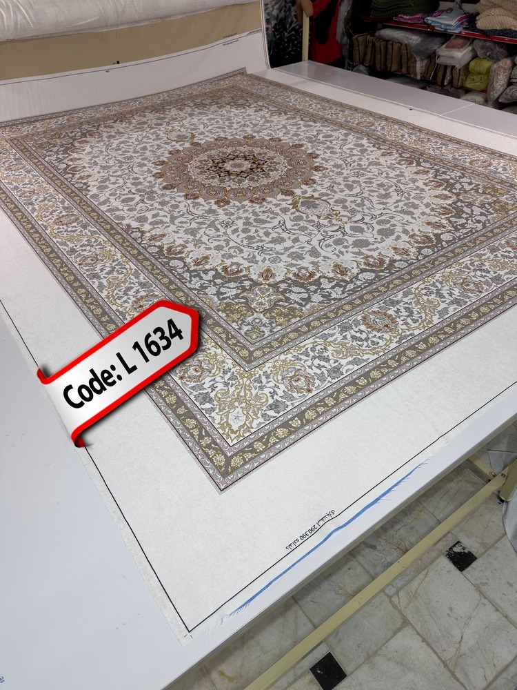 روفرشی کشدار (کاور فرش) و فرشینه و پادری کالای خواب متین کد L 1634
