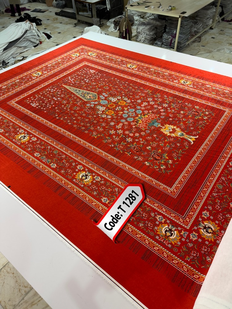 روفرشی کشدار (کاور فرش) و فرشینه و پادری کالای خواب متین کد T 1281