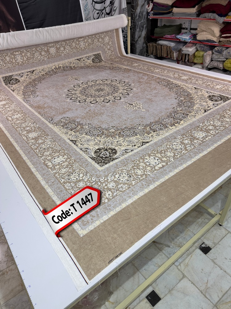 روفرشی کشدار (کاور فرش) و فرشینه و پادری کالای خواب متین کد T 1447